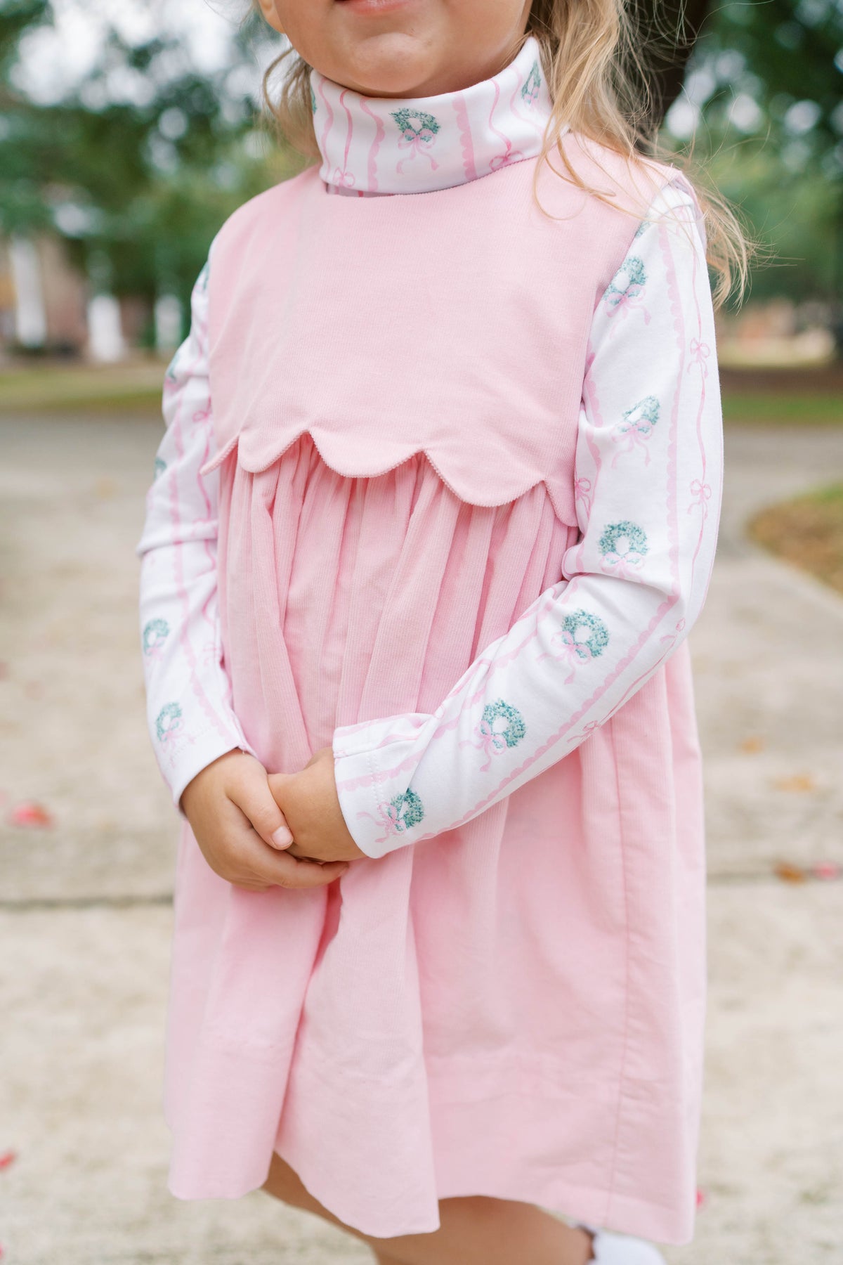 Tiny Tot Turtleneck - Boxwood and Bows